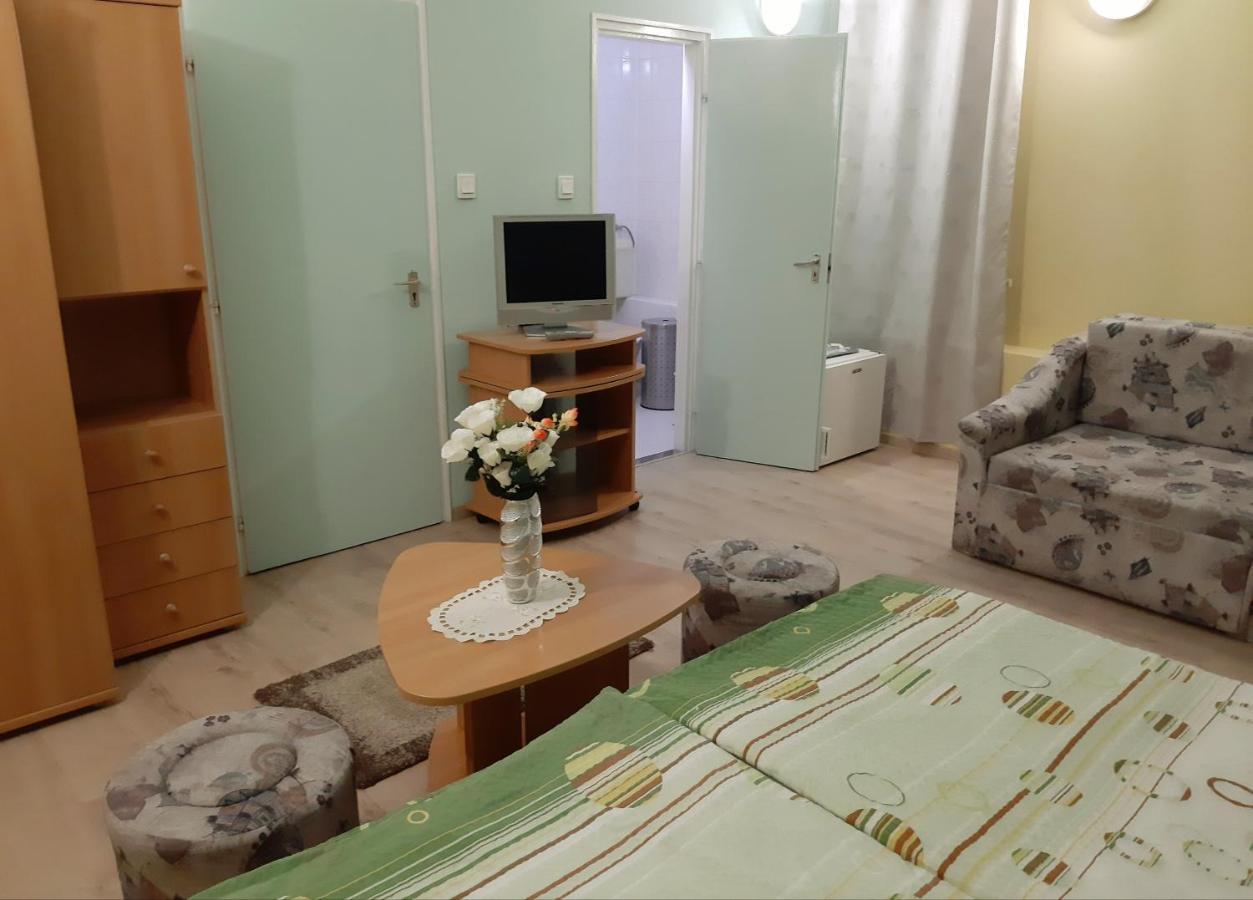 Panorama Szallas Miskolc Bagian luar foto