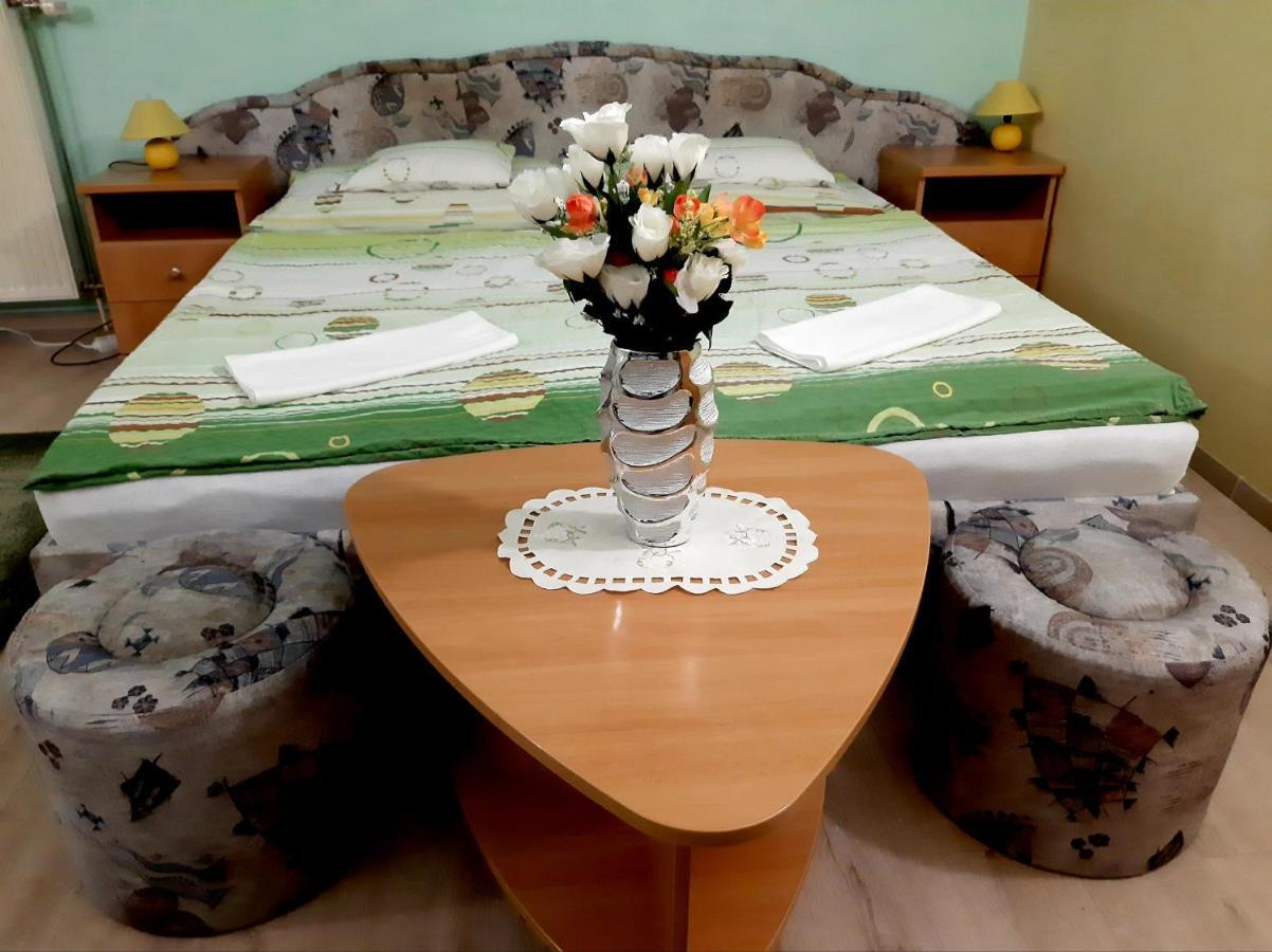Panorama Szallas Miskolc Bagian luar foto