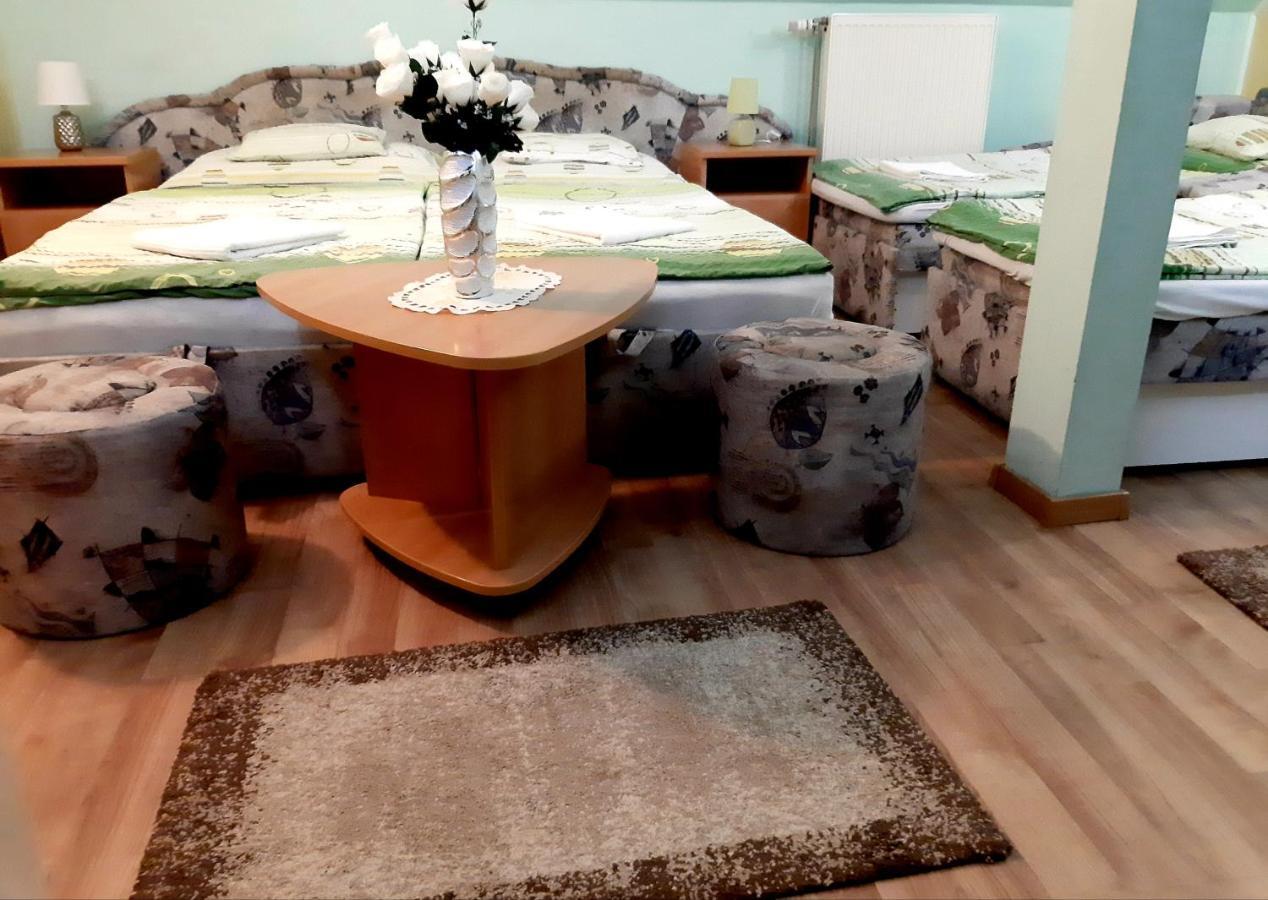 Panorama Szallas Miskolc Bagian luar foto