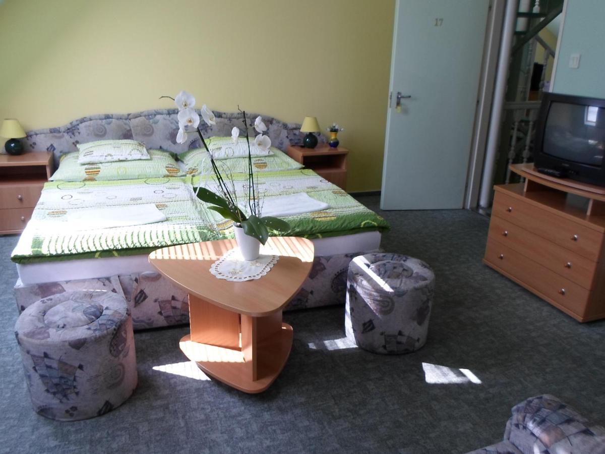 Panorama Szallas Miskolc Bagian luar foto