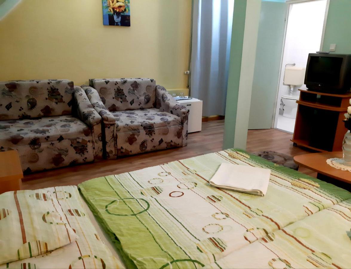 Panorama Szallas Miskolc Bagian luar foto